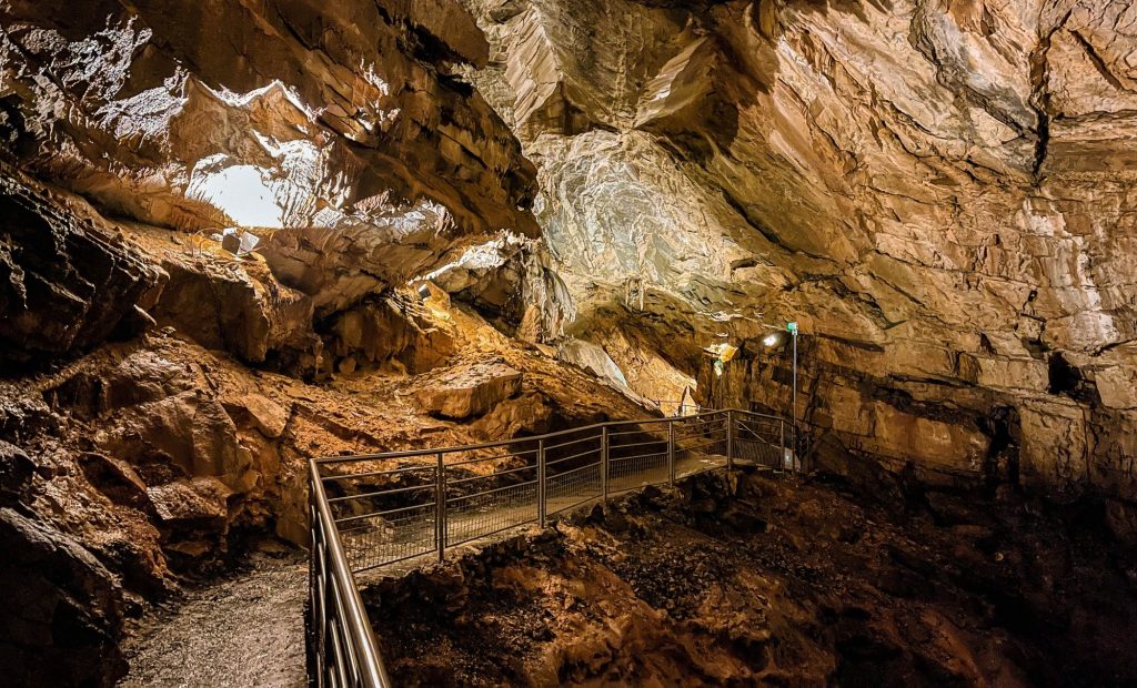 Lokvarka cave